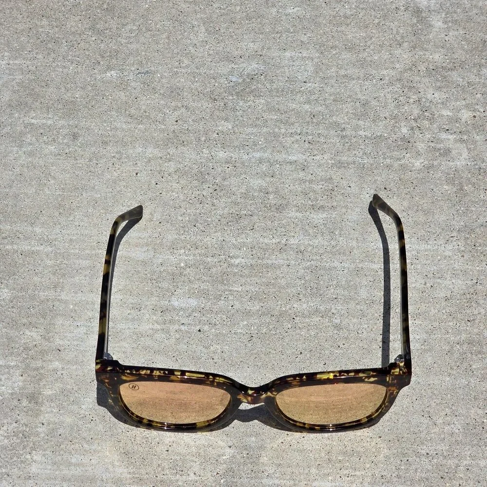 Blenders Women's Growe Eyewear Tortise Wildcat Love BE4104 Polarized Sunglasses